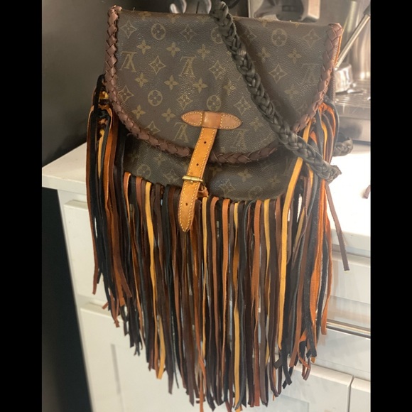 Fringed Louis Vuitton - Picture 2 of 7